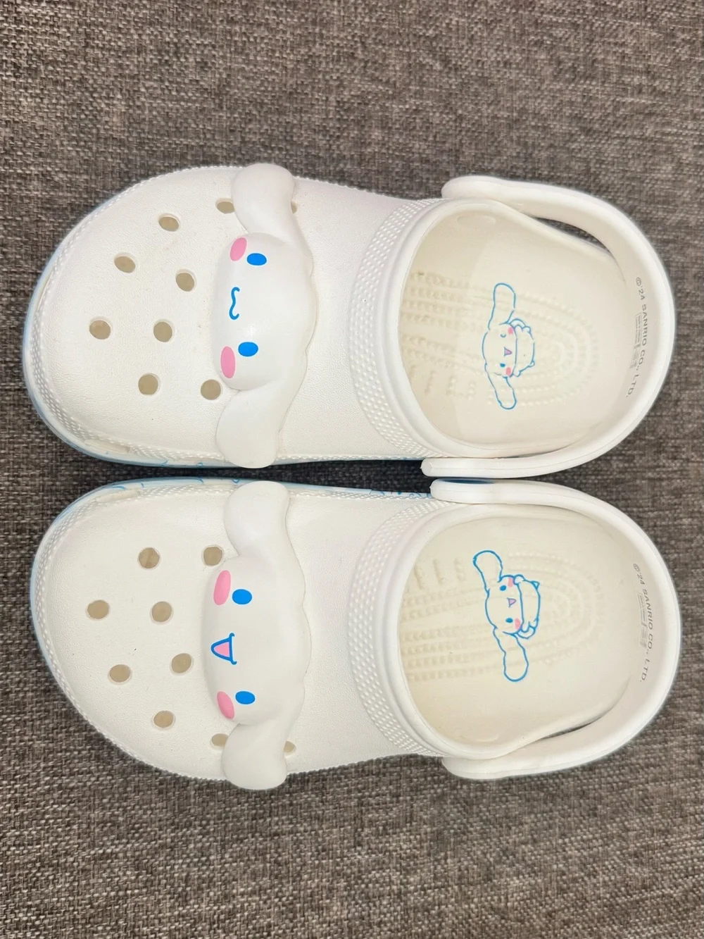 Crocs Cinamoroll Slip-On Clogs size J1